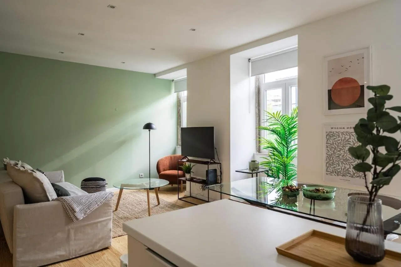 Whome Chic 2-Bed Near Santos & Alcantara Perfect For Families & Couples Lisboa